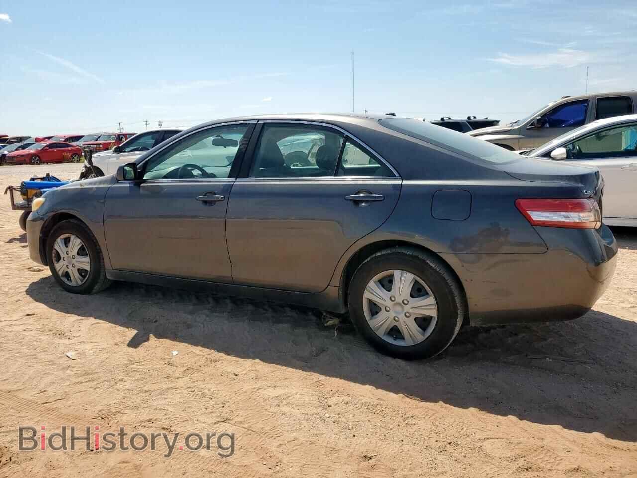 2010 TOYOTA CAMRY - VIN: 4T4BF3EK2AR031880 - Фото 2