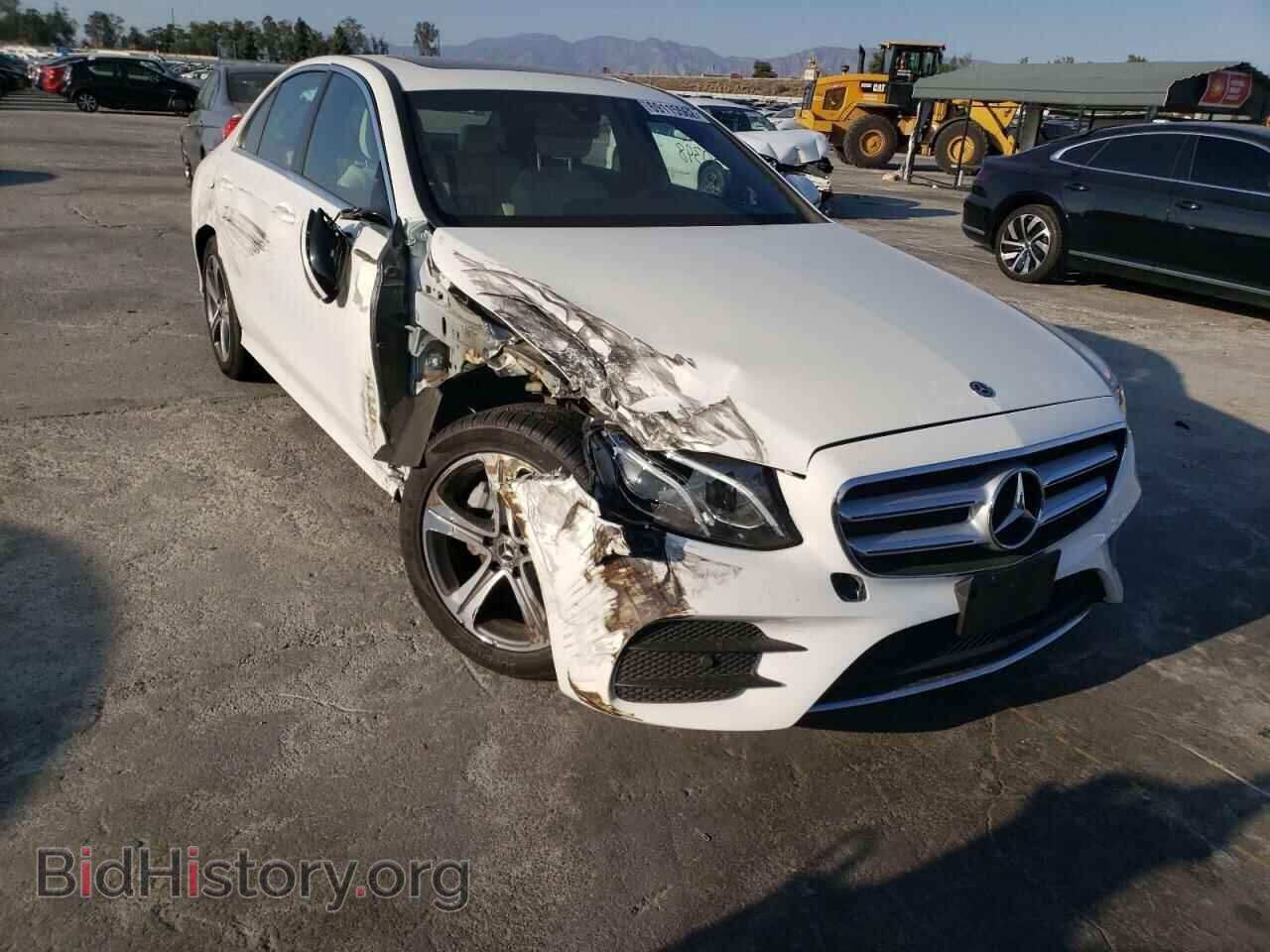 2019 MERCEDES-BENZ E-CLASS - VIN: WDDZF4KB7KA575680 - Фото 4