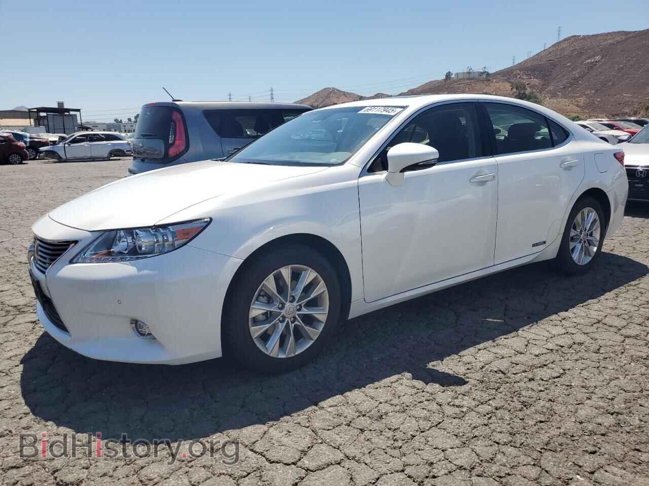 Фотография JTHBW1GG1F2099259 - LEXUS ES300 2015