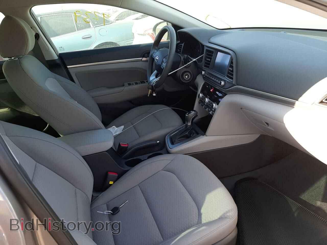 2019 TOYOTA COROLLA - VIN: 2T1BURHE9KC190584 - Фото 5