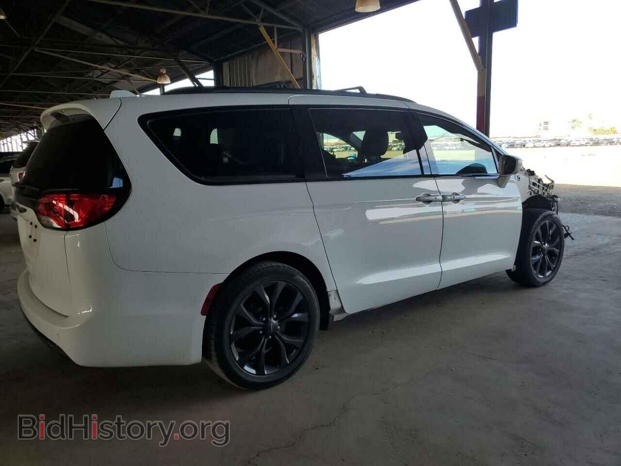 2019 CHRYSLER PACIFICA - VIN: 2C4RC1BG2KR633171 - Фото 3