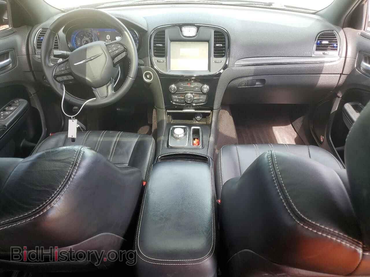 2016 CHRYSLER 300 - VIN: 2C3CCAGG2GH283041 - Photo 8