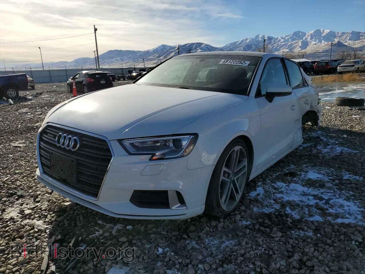 Фотография WAUB8GFF1H1024252 - AUDI A3 2017