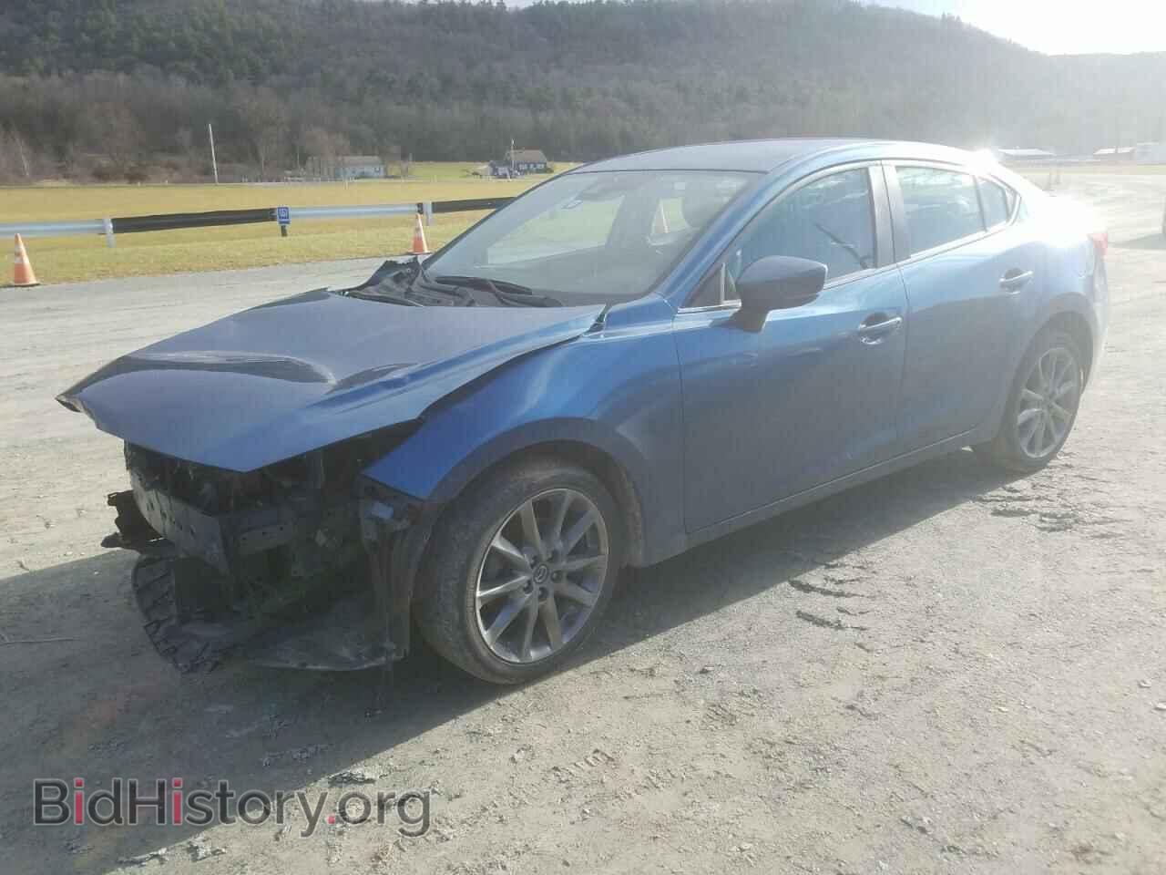 2018 MAZDA 3 - VIN: 3MZBN1V31JM241807 - Фото 2