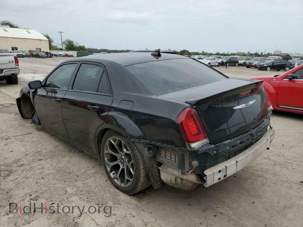 2017 CHRYSLER 300 - VIN: 2C3CCABG4HH664804 - Фото 2