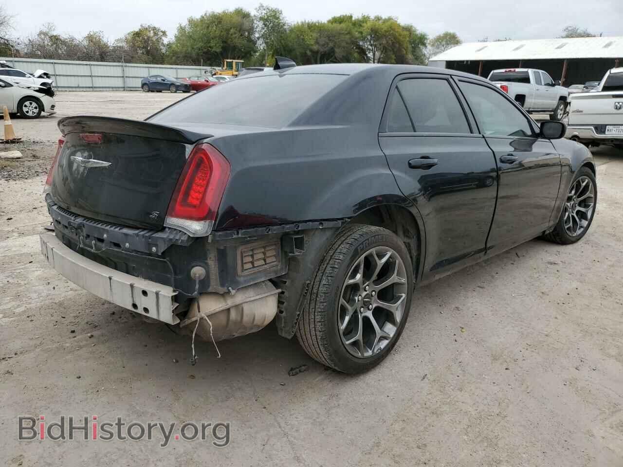2017 CHRYSLER 300 - VIN: 2C3CCABG4HH664804 - Фото 3