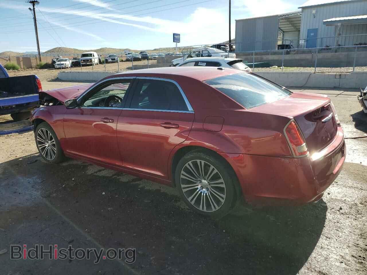 2013 CHRYSLER 300 - VIN: 2C3CCABG2DH613201 - Фото 2