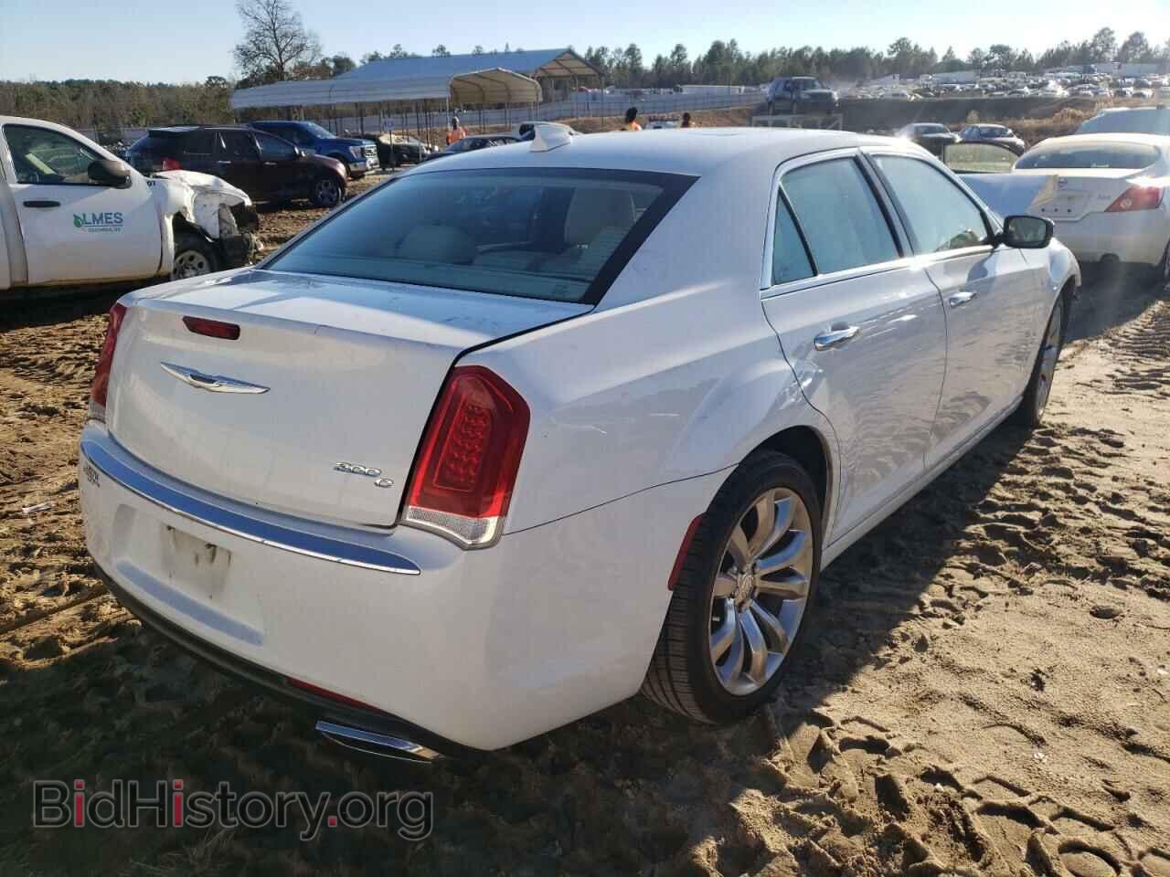 2015 CHRYSLER 300 - VIN: 2C3CCAET4FH760213 - Фото 4