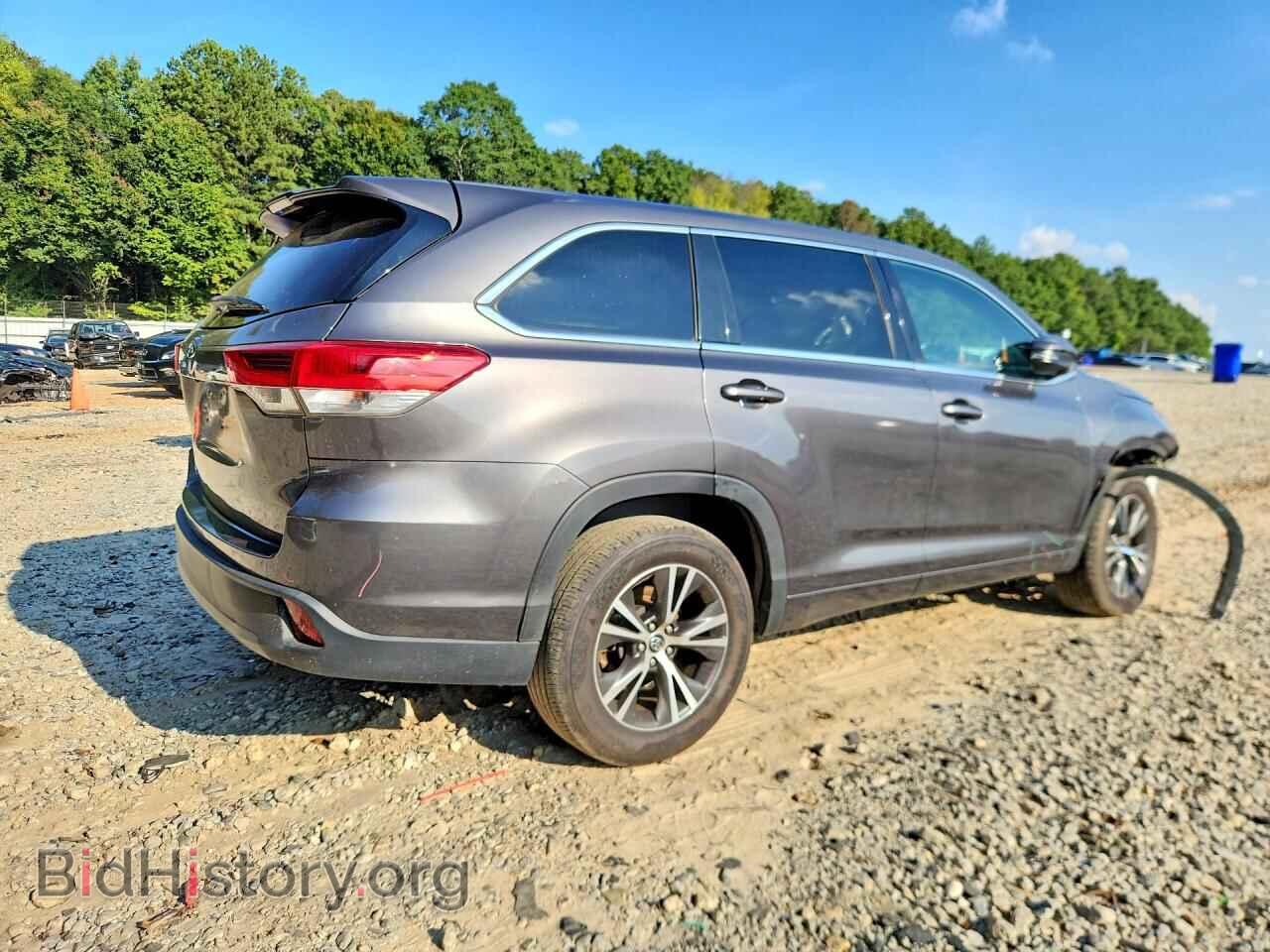 2017 TOYOTA HIGHLANDER - VIN: 5TDZARFH2HS030227 - Фото 3