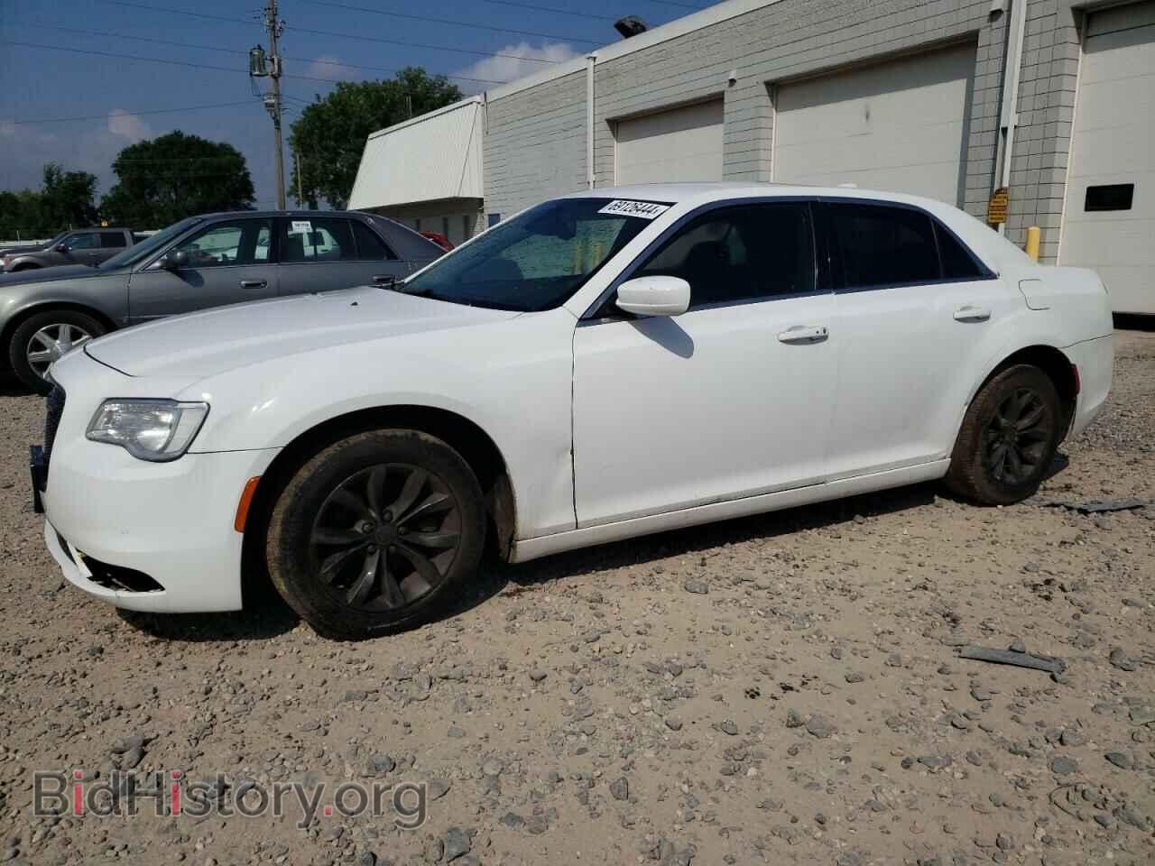 Фотография 2C3CCAAG4GH229751 - CHRYSLER 300 2016