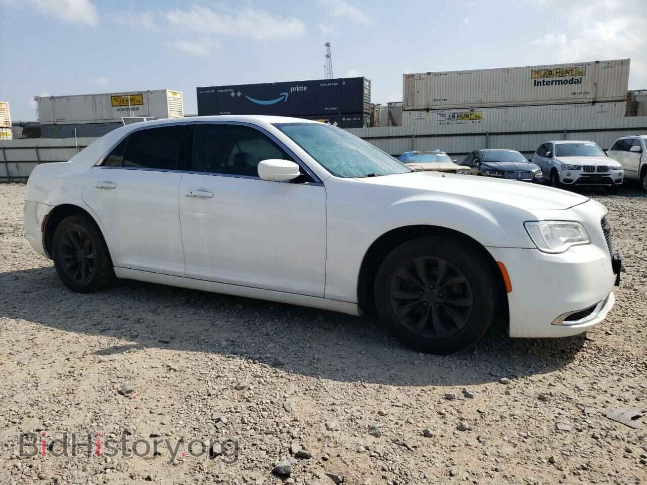 2016 CHRYSLER 300 - VIN: 2C3CCAAG4GH229751 - Фото 4