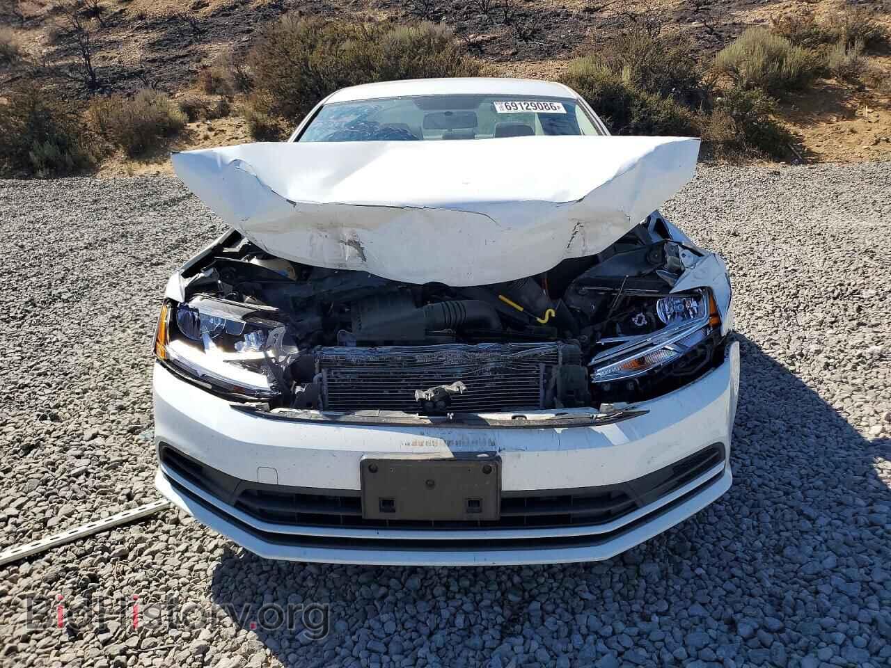 2017 VOLKSWAGEN JETTA - VIN: 3VW2B7AJ3HM266167 - Фото 5