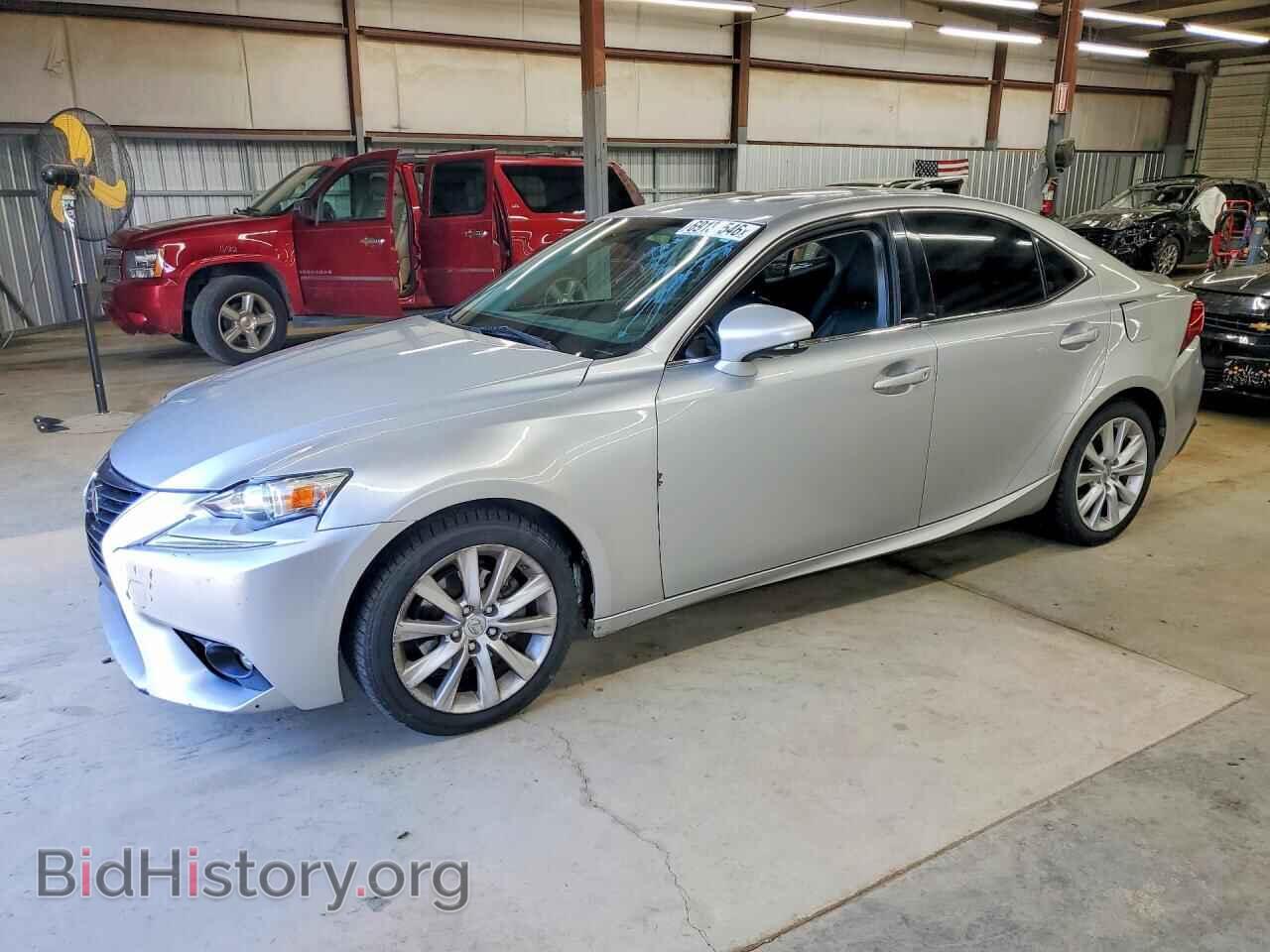 Фотография JTHBF1D25F5058432 - LEXUS IS 2015