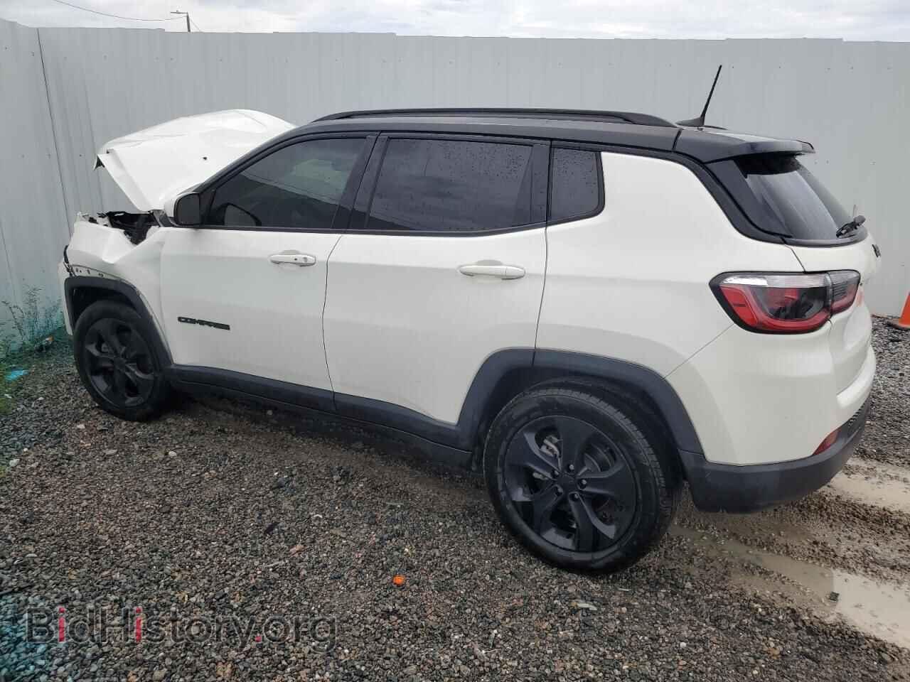 2019 JEEP COMPASS - VIN: 3C4NJCBB0KT820121 - Фото 2