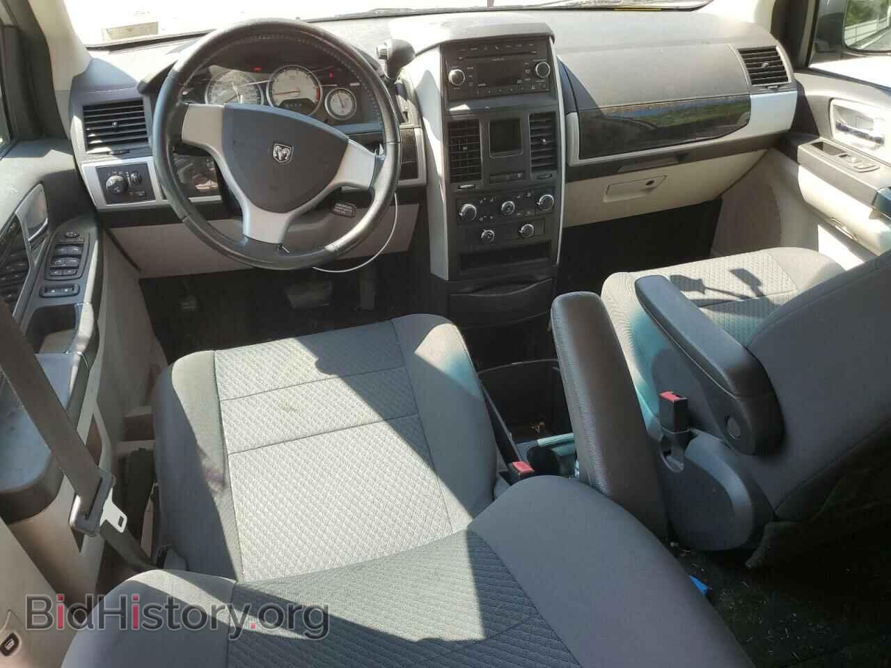 2010 DODGE CARAVAN - VIN: 2D4RN5D19AR283890 - Фото 8
