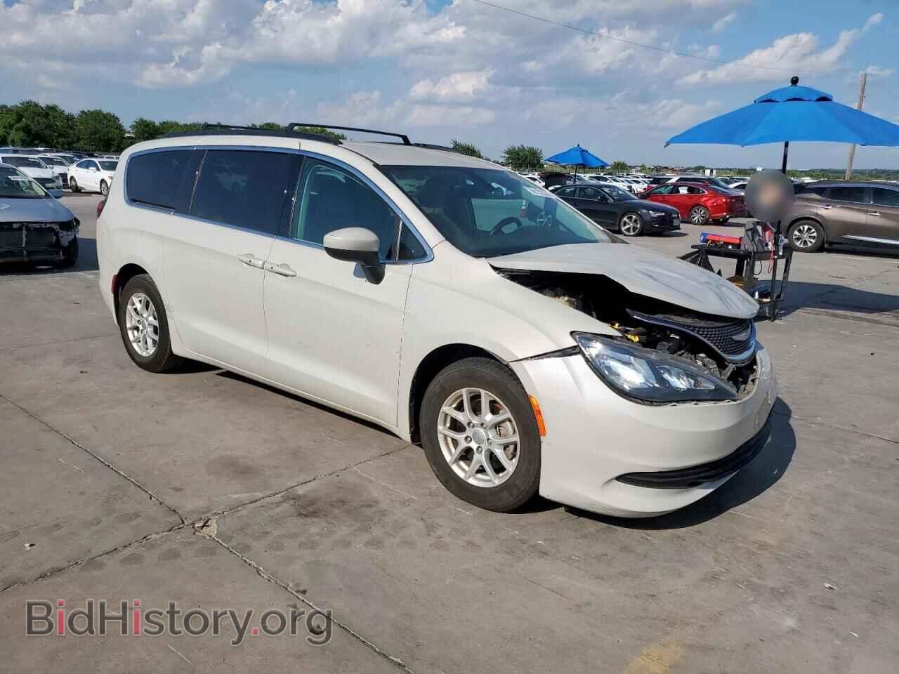 2017 CHRYSLER All Models - VIN: 2C4RC1DG3HR623531 - Photo 4
