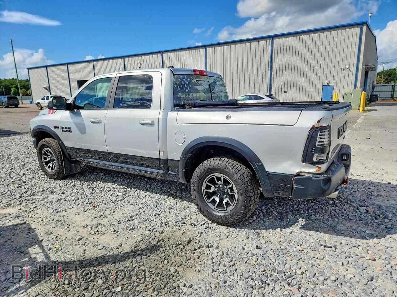 2017 RAM 1500 - VIN: 1C6RR7YT8HS725292 - Photo 2