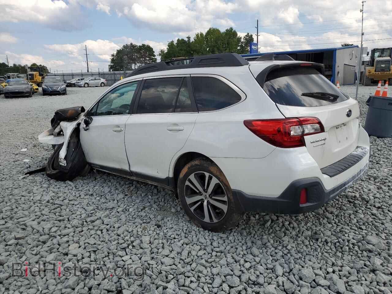 2018 SUBARU OUTBACK - VIN: 4S4BSANC8J3375884 - Фото 2
