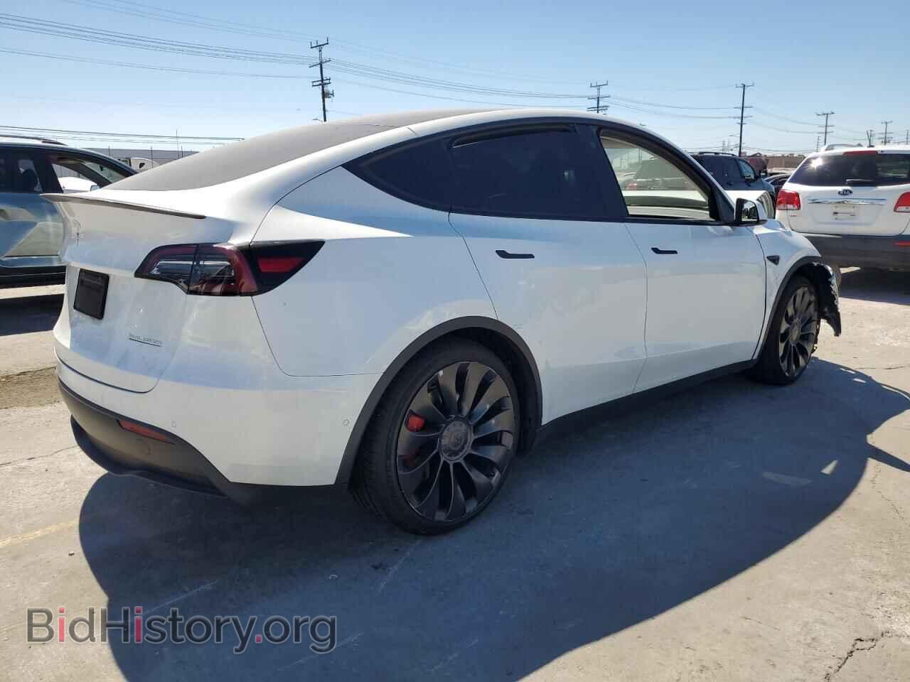 2022 TESLA MODEL Y - VIN: 7SAYGDEF7NF490029 - Фото 3