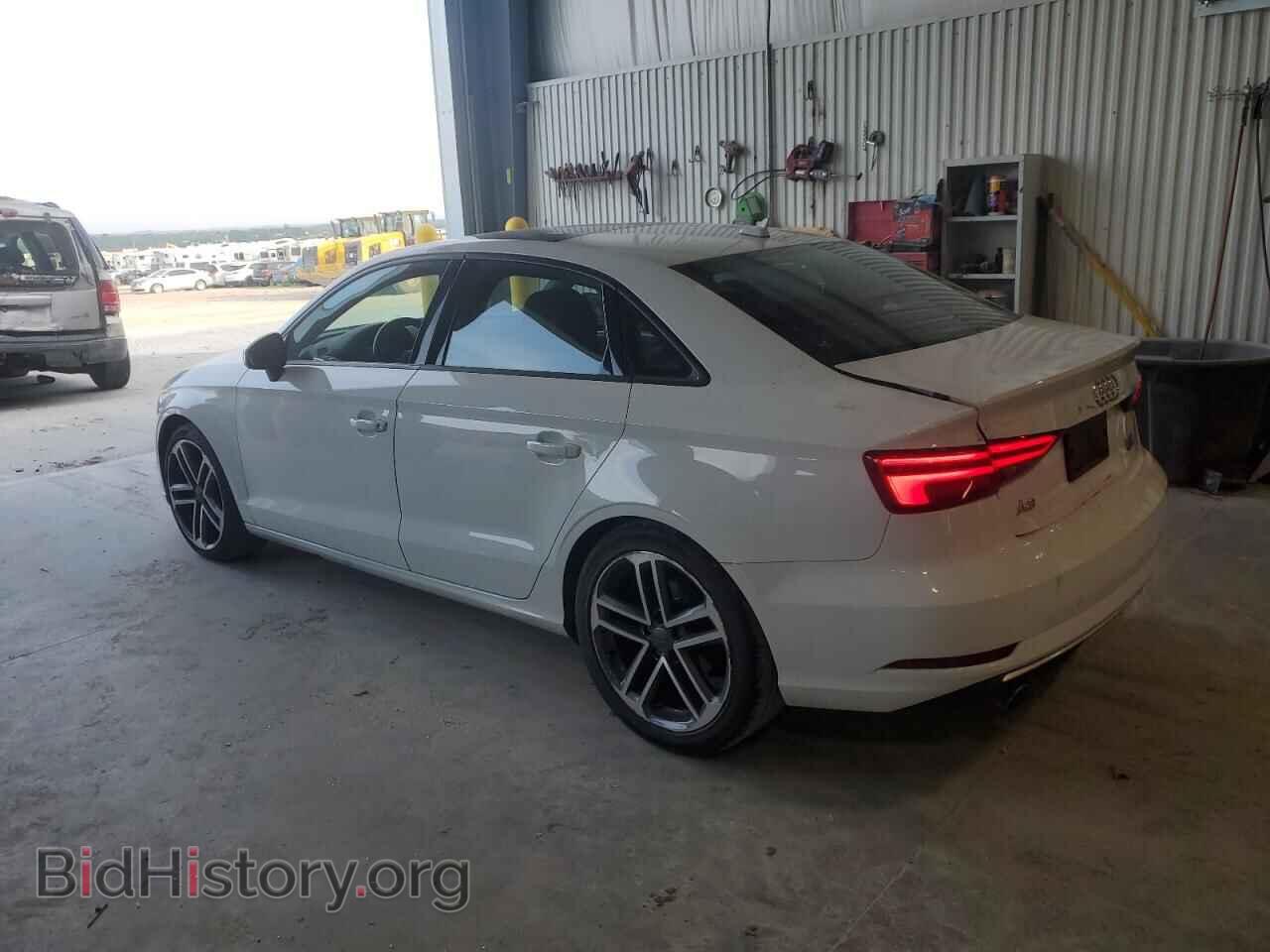 2017 AUDI A3 - VIN: WAUB8GFF6H1067565 - Фото 2