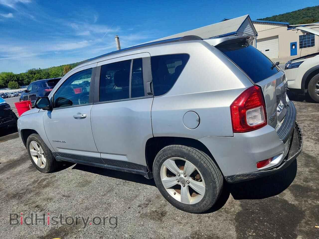 2012 JEEP COMPASS - VIN: 1C4NJDBB6CD520547 - Photo 2