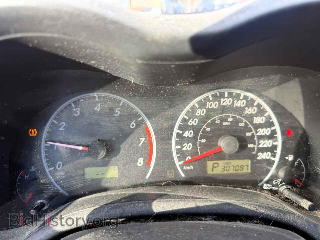 2011 Toyota COROLLA (VIN 2T1BU4EE4BC648538) — фото 6 из 8
