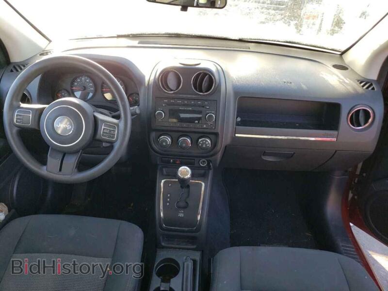 2012 Jeep COMPASS (VIN 1C4NJDBB5CD525514) — photo 8 of 13