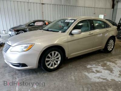 2013 Chrysler 200 Touring, золотистый — VIN 1C3CCBBB8DN592890, Copart