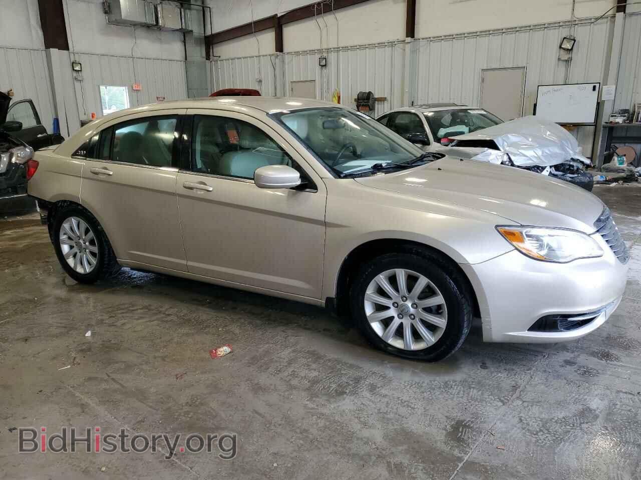 2013 CHRYSLER 200 - VIN: 1C3CCBBB8DN592890 - Фото 4