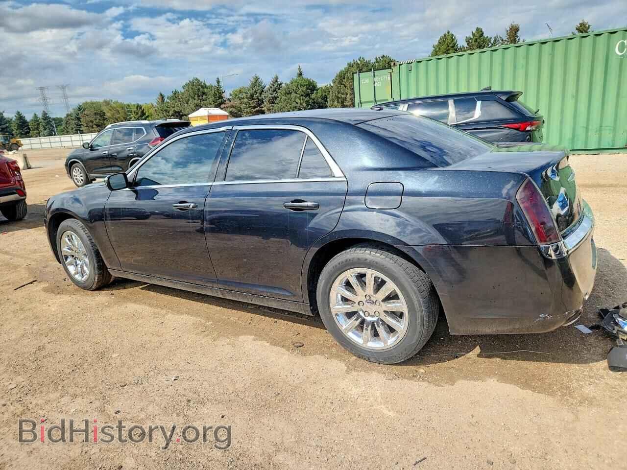 2011 CHRYSLER 300 - VIN: 2C3CA5CG2BH522633 - Photo 2