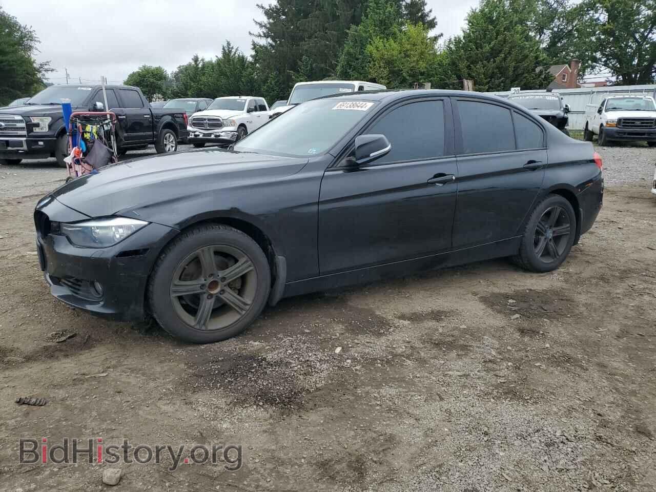 Photo WBA3B5C59DF593515 - BMW 3 SERIES 2013