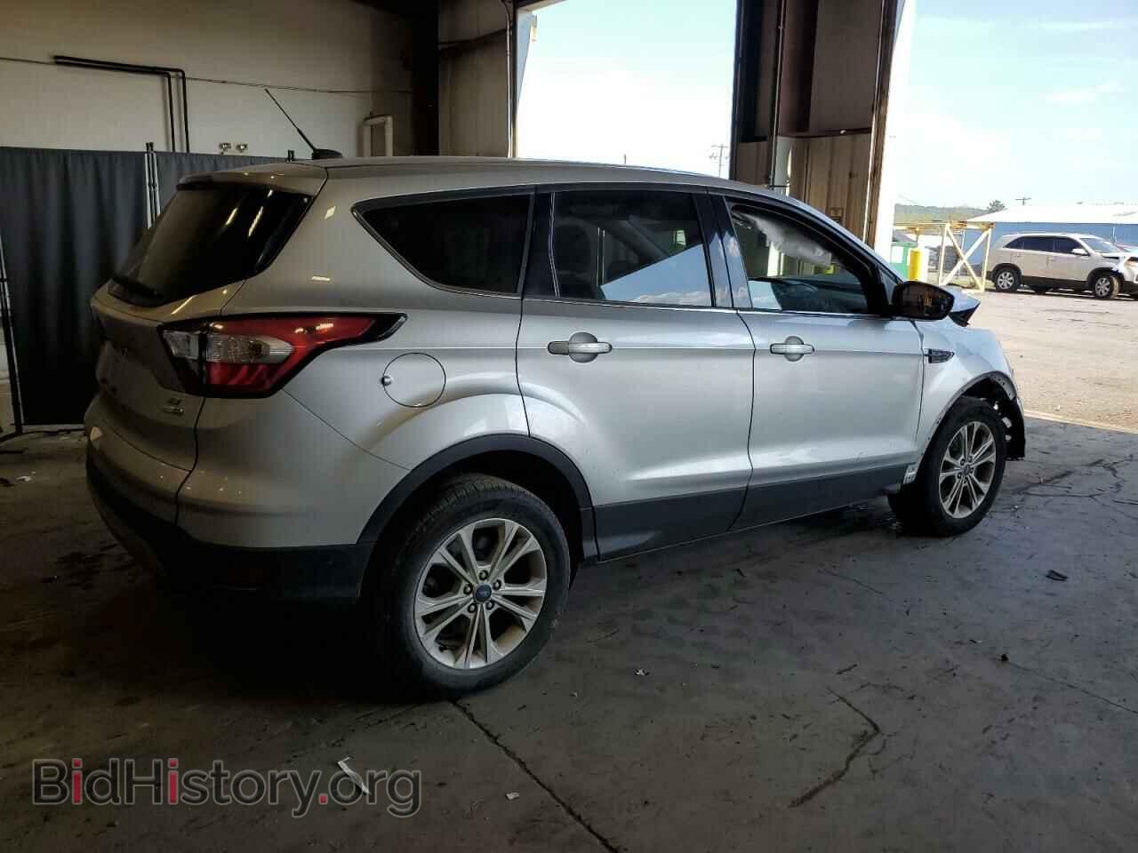 2017 FORD ESCAPE - VIN: 1FMCU9G97HUC96936 - Фото 3