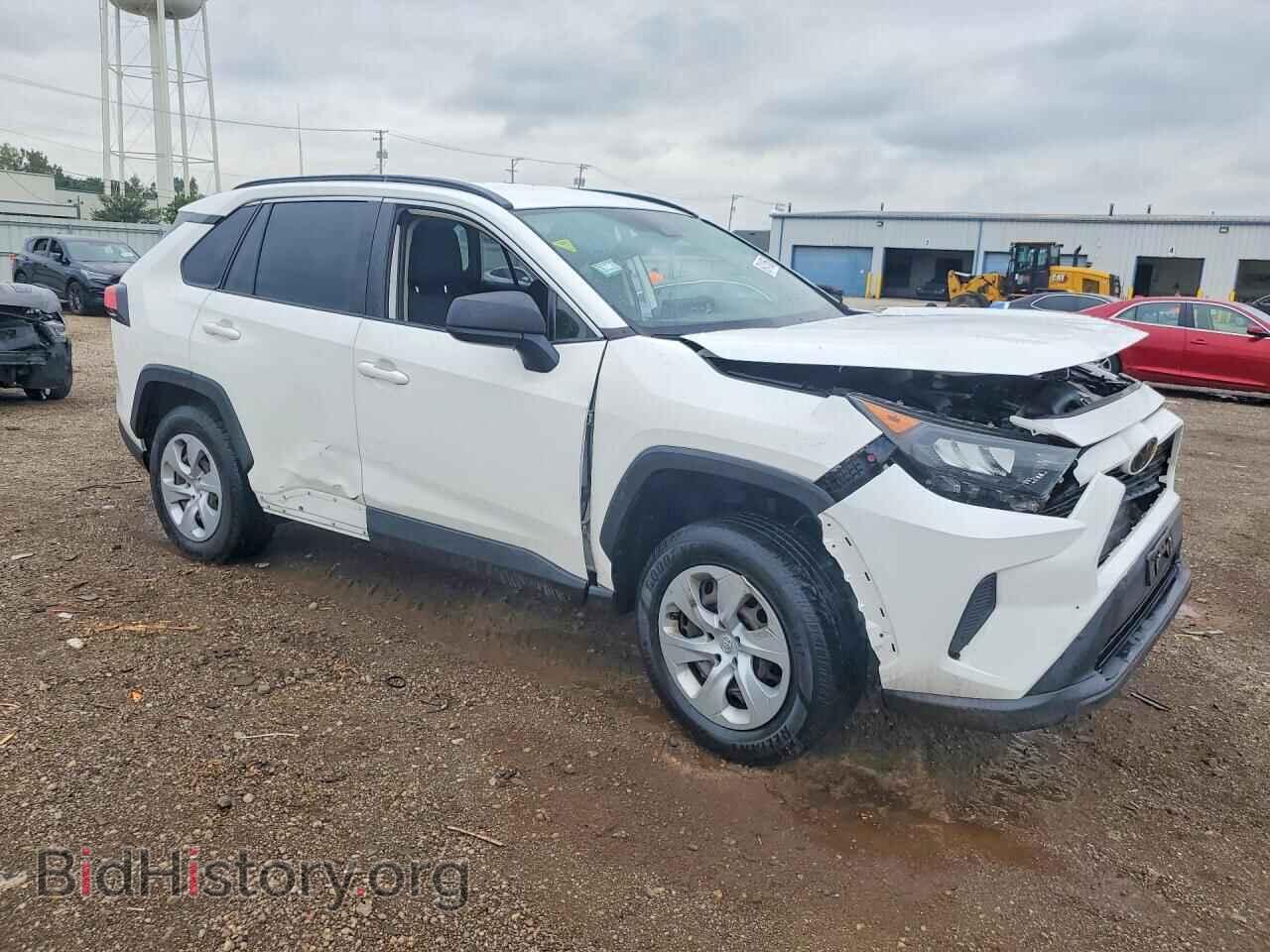 2019 Toyota RAV4 (VIN JTMH1RFV1KD504236) — фото 4 из 15