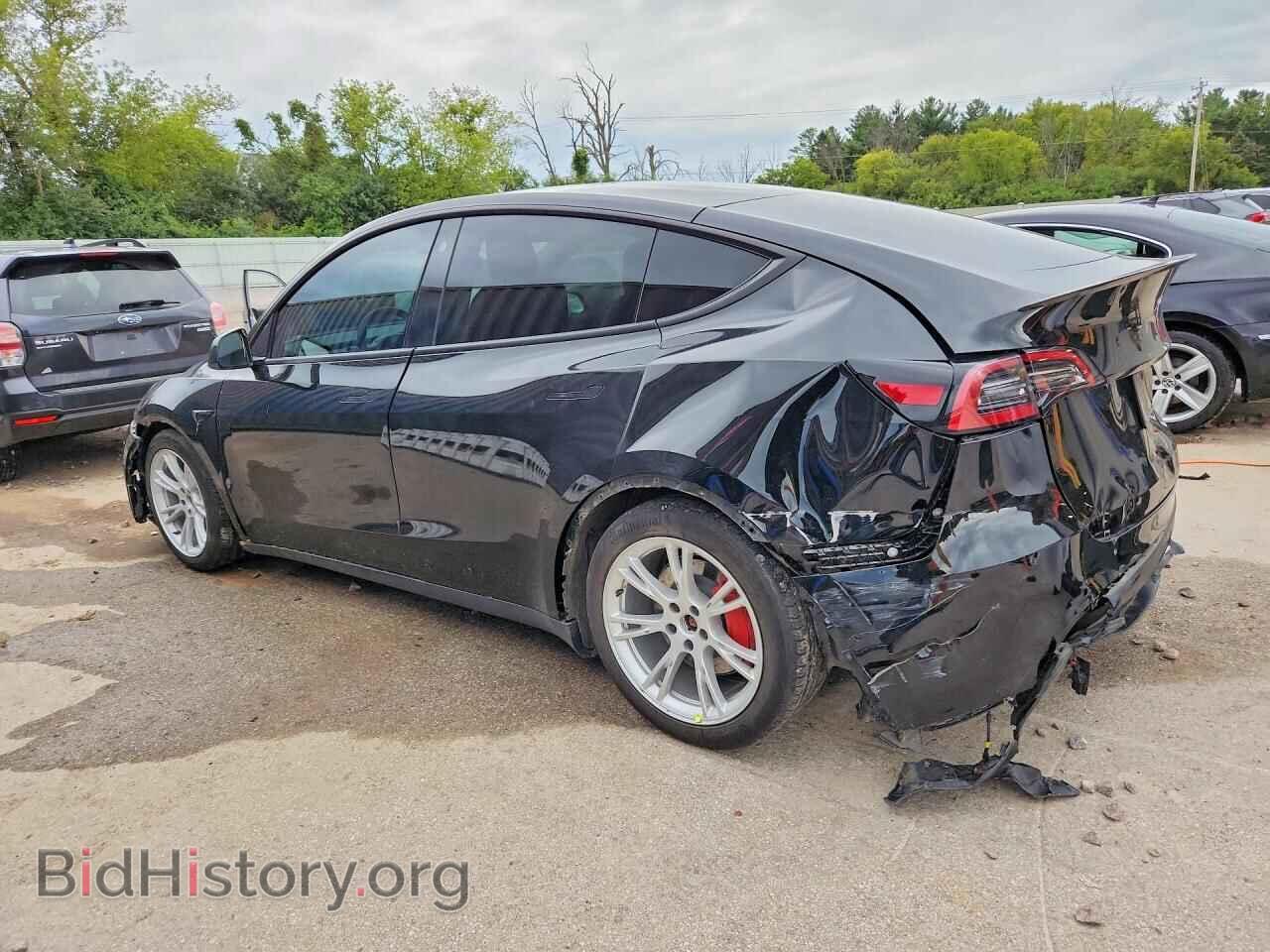 2022 TESLA MODEL Y - VIN: 7SAYGDEE1NF345205 - Фото 2