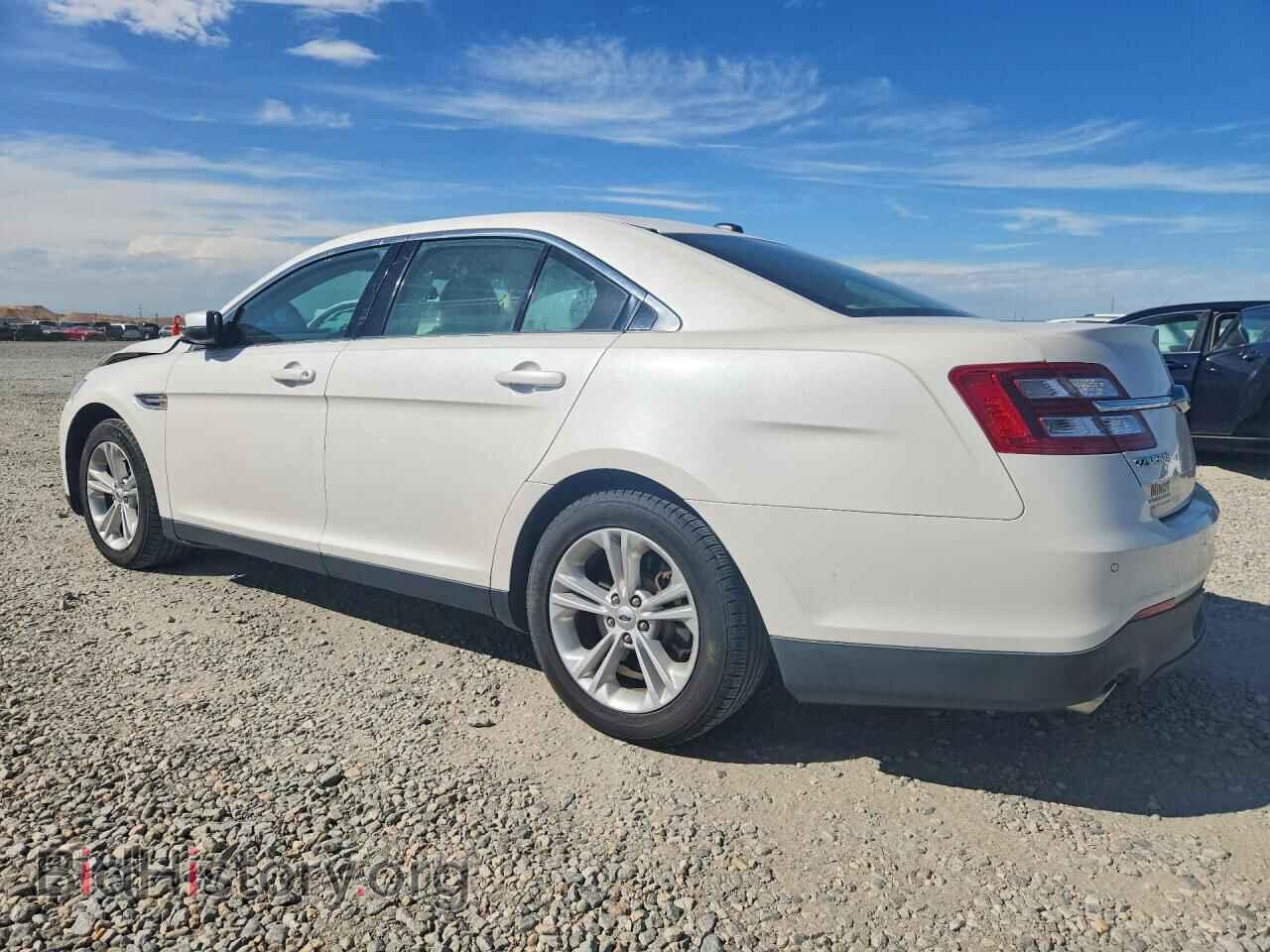 2015 FORD TAURUS - VIN: 1FAHP2H88FG119313 - Фото 2