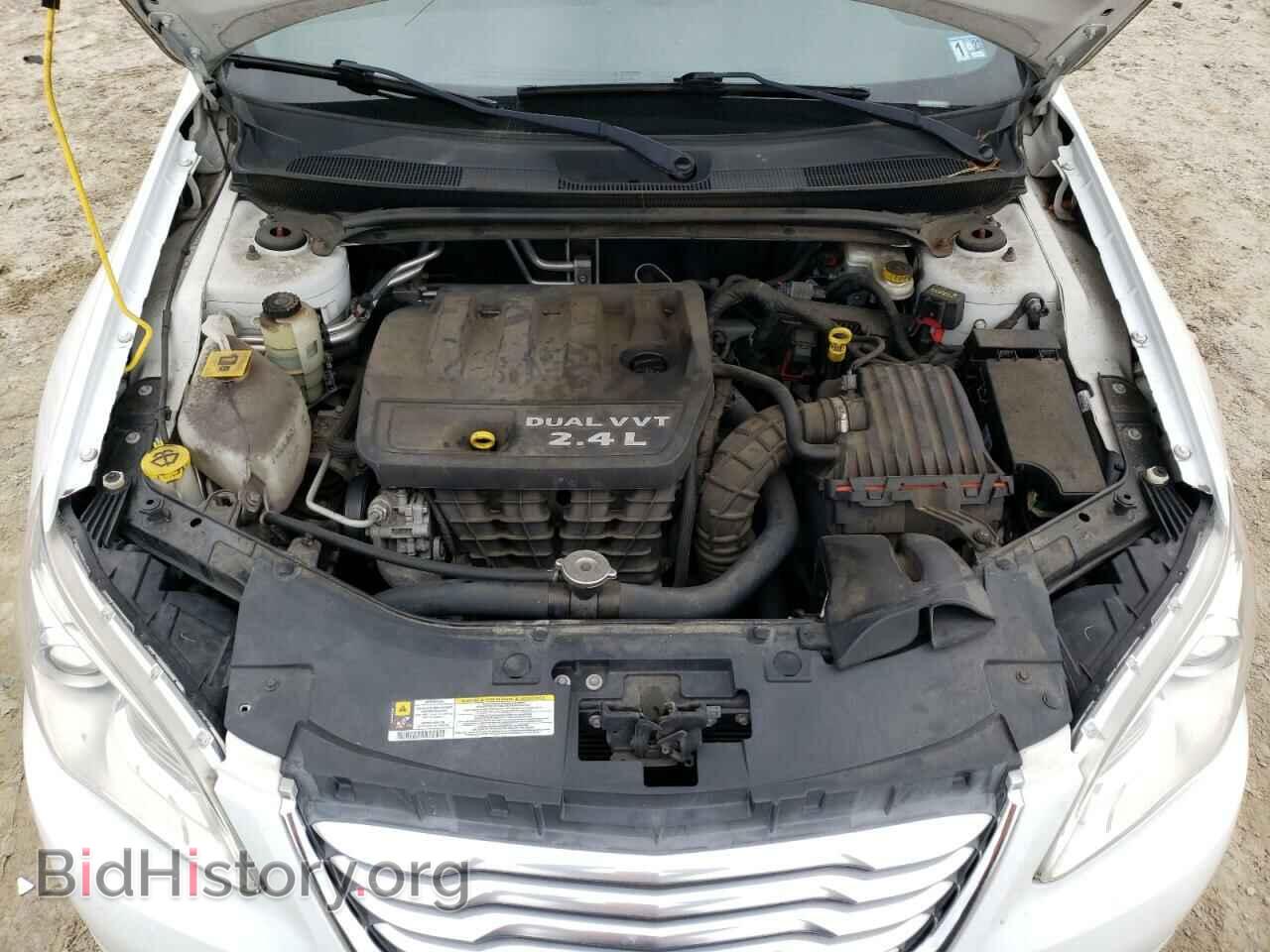 2013 CHRYSLER 200 - VIN: 1C3CCBAB0DN640156 - Фото 11