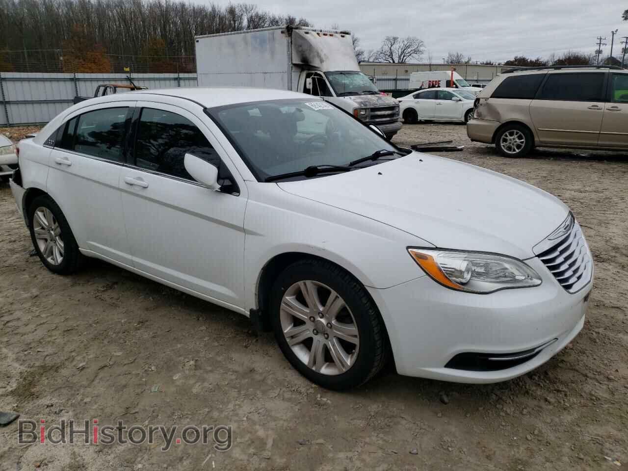 2013 CHRYSLER 200 - VIN: 1C3CCBAB0DN640156 - Фото 4