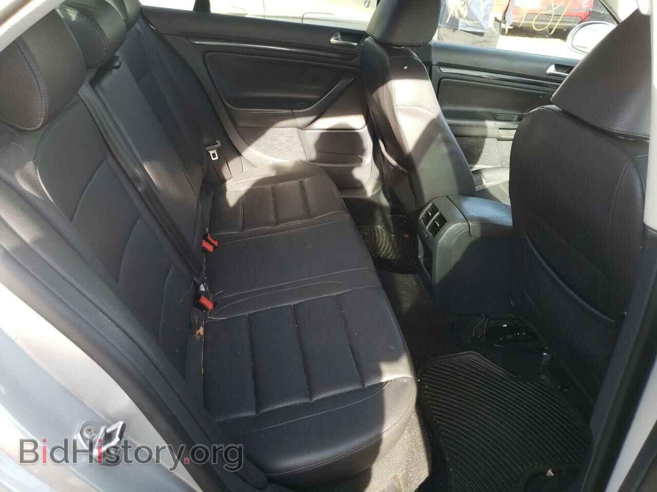 2010 VOLKSWAGEN JETTA - VIN: 3VWRA7AJ6AM070571 - Фото 6