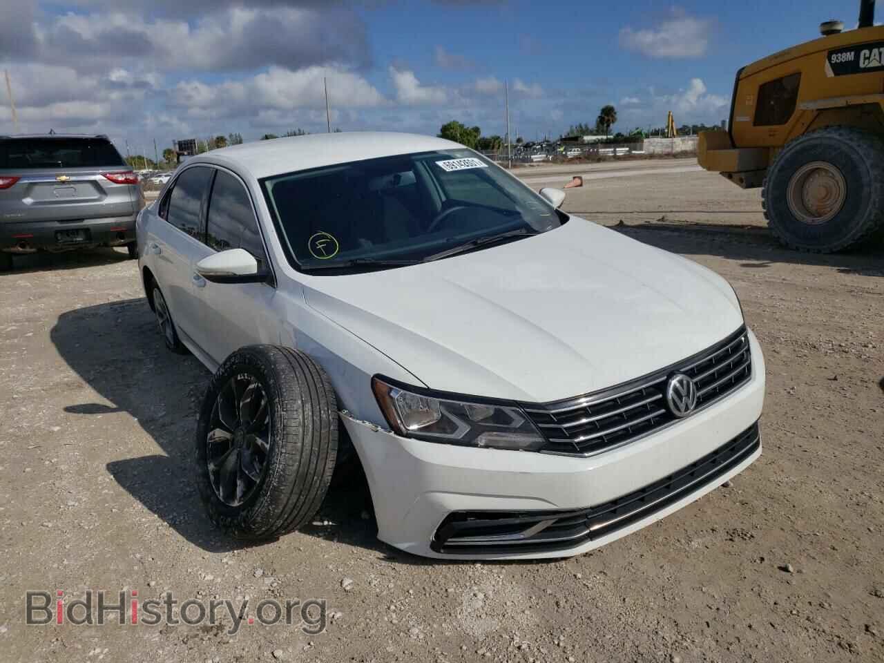 Photo 1VWAT7A3XHC027355 - VOLKSWAGEN PASSAT 2017