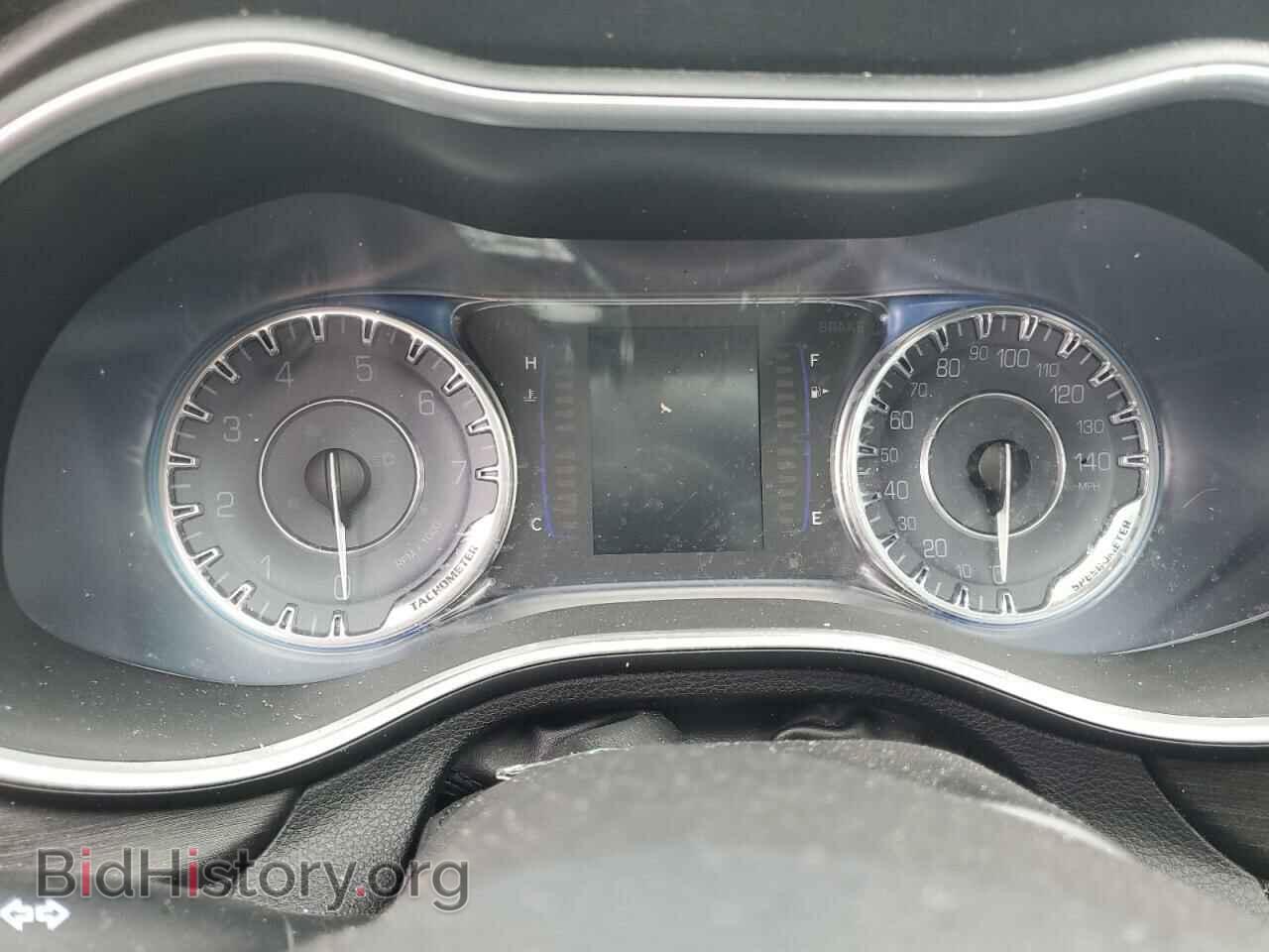 2016 CHRYSLER 200 - VIN: 1C3CCCAB3GN113707 - Фото 9