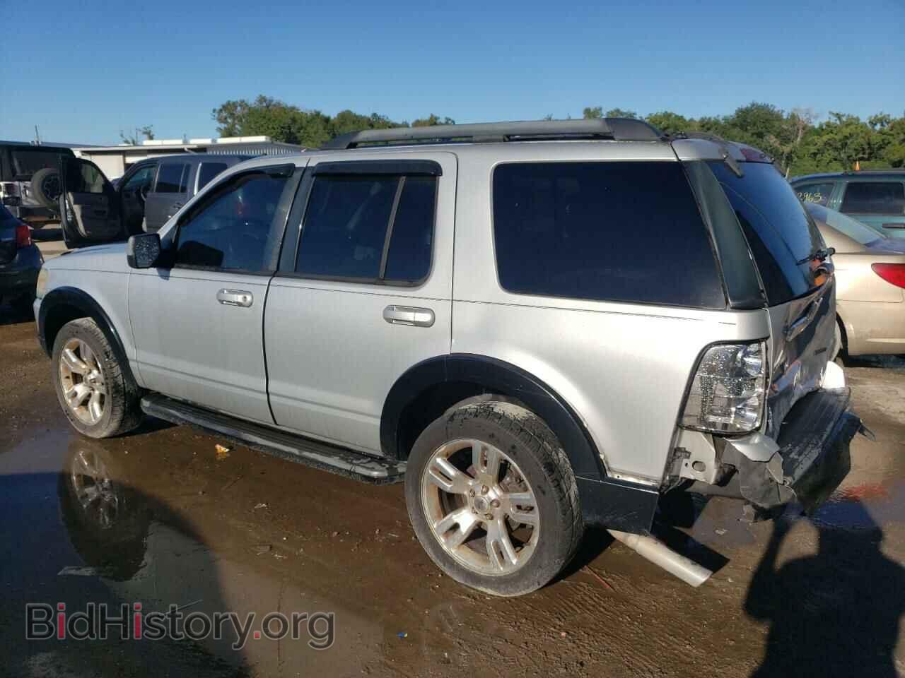 2009 FORD EXPLORER - VIN: 1FMEU63EX9UA24490 - Фото 2