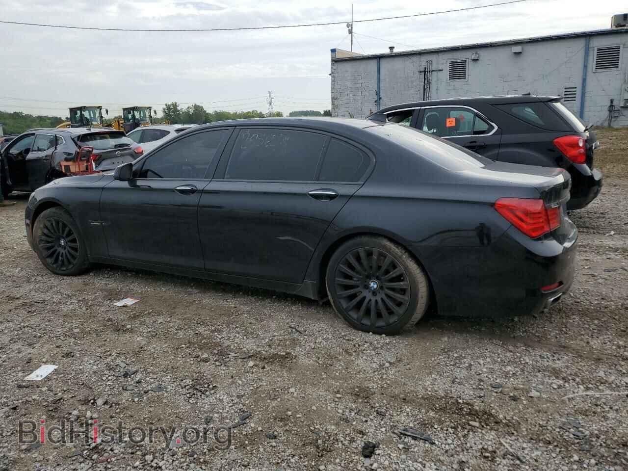2012 BMW 7 SERIES - VIN: WBAKC8C56CC435093 - Фото 2