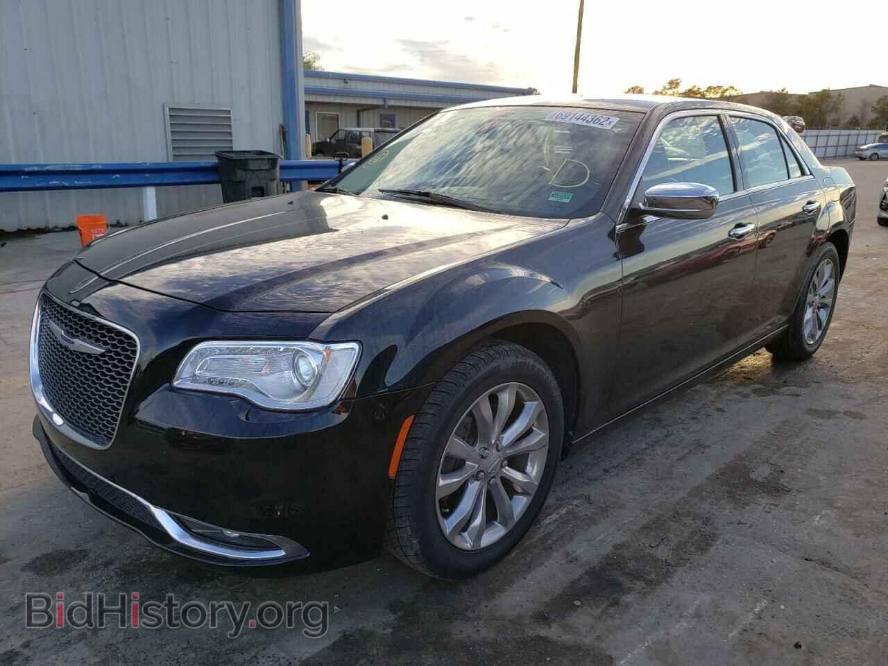 Фотография 2C3CCAKG5KH649185 - CHRYSLER 300 2019