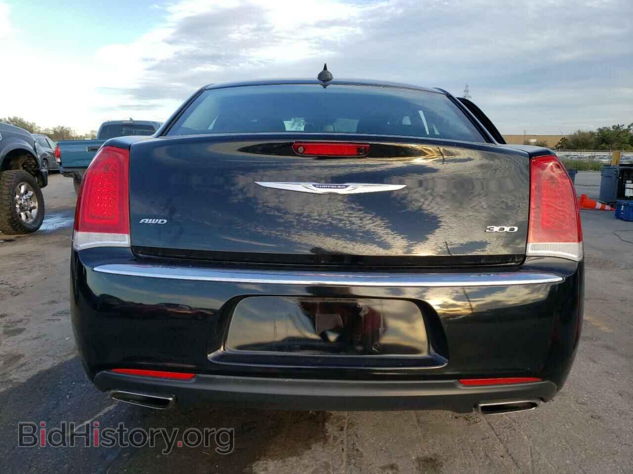 2019 CHRYSLER 300 - VIN: 2C3CCAKG5KH649185 - Фото 6