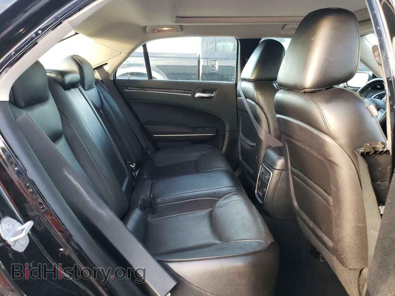2019 CHRYSLER 300 - VIN: 2C3CCAKG5KH649185 - Фото 10