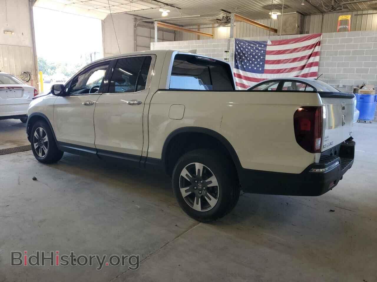 2019 HONDA RIDGELINE - VIN: 5FPYK3F77KB029297 - Фото 2