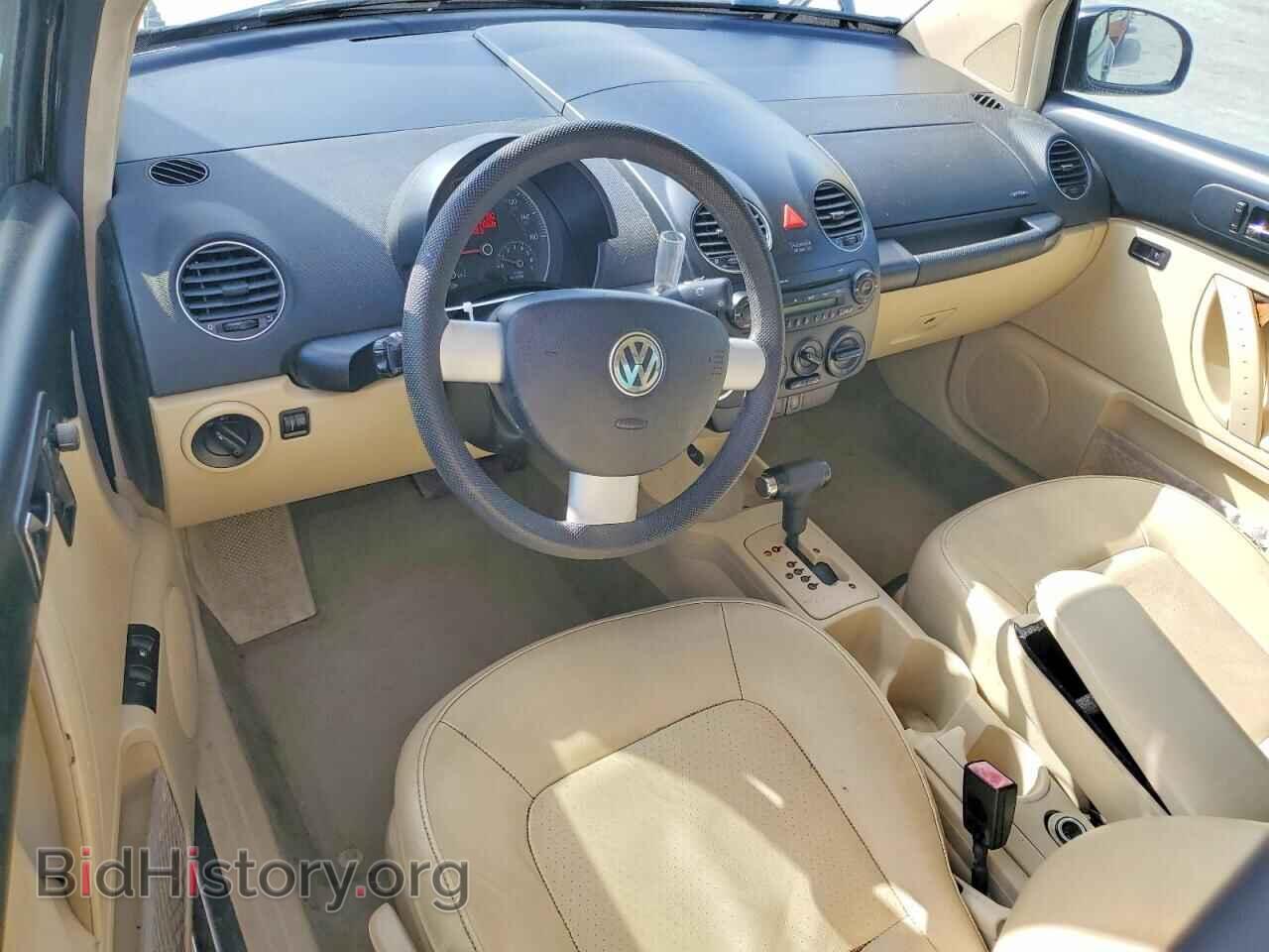 2010 VOLKSWAGEN BEETLE - VIN: 3VWPG3AG6AM035709 - Photo 8