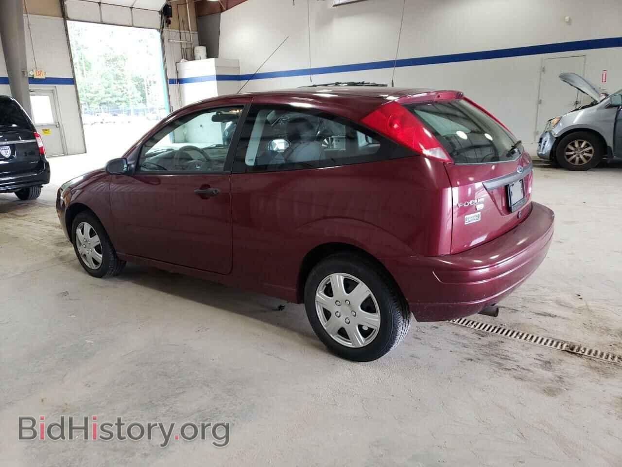 2006 FORD FOCUS - VIN: 1FAFP31N96W151965 - Фото 2