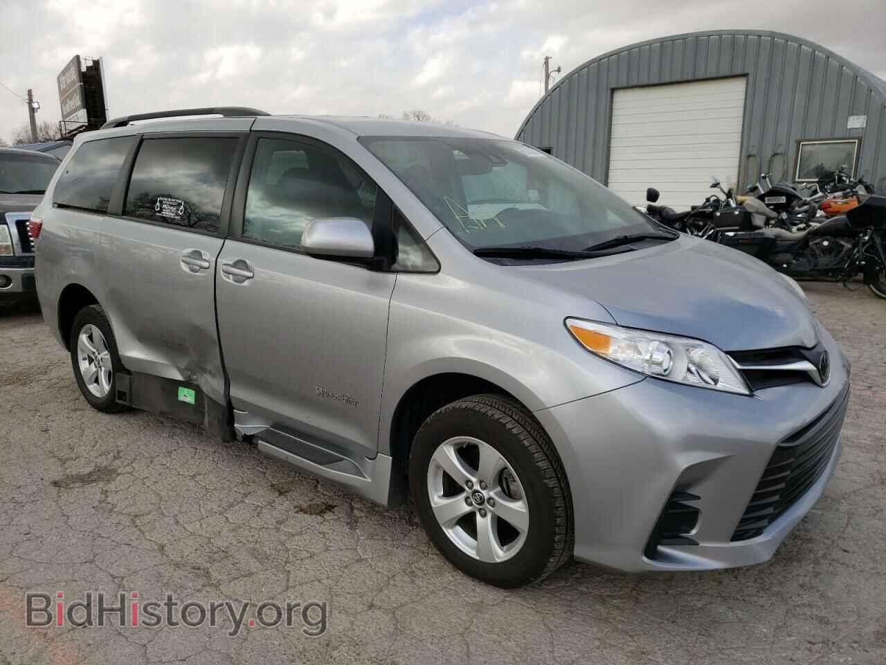 Photo 5TDKZ3DC7JS935065 - TOYOTA SIENNA 2018