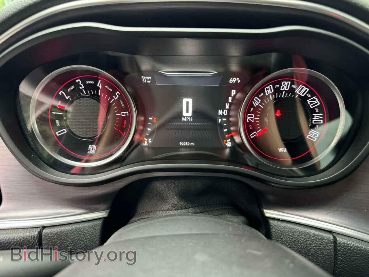 2017 DODGE CHALLENGER - VIN: 2C3CDZAGXHH592438 - Фото 8